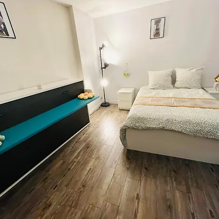 Apartment Flat 5 Mins Tour Eiffel Et Champ De Mars Paris